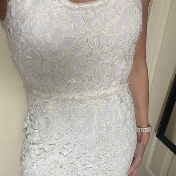 Elie Tahari white royal blue lace crochet floral sleeveless casual maxi dress - Picture 6 of 9